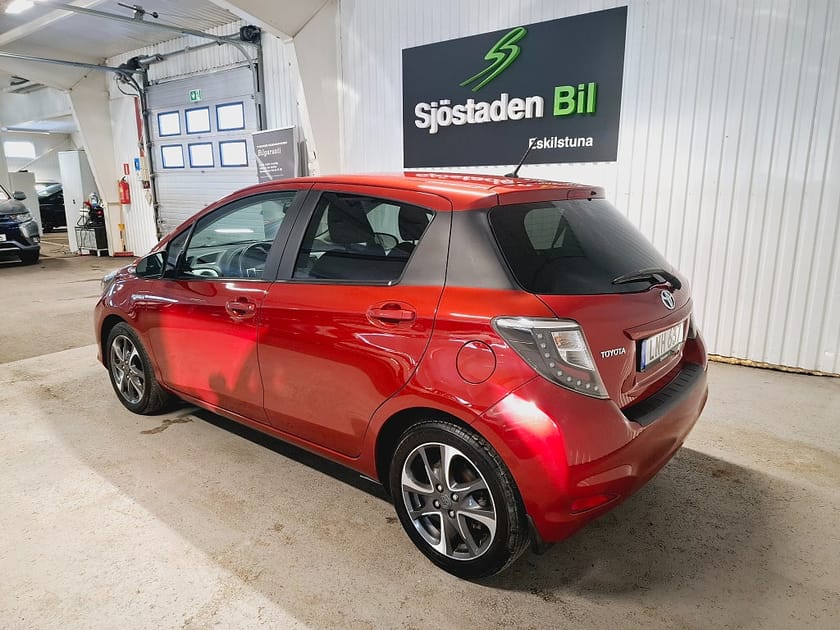 Bild 3 av Toyota Yaris Hybrid e-CVT Kamera M-Värmare Bluetooth