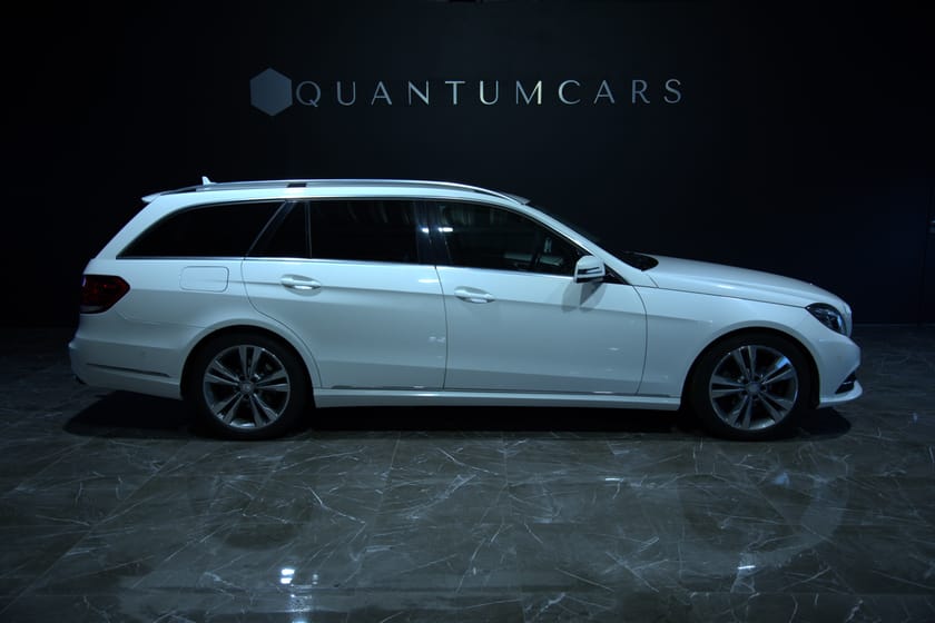Bild 4 av Mercedes-Benz E 220 T BlueTEC 