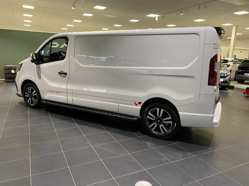 Bild 2 av Renault Trafic Skåpbil Racing Spirit L2H1 170 Automat, Värmare med fjärr, drag