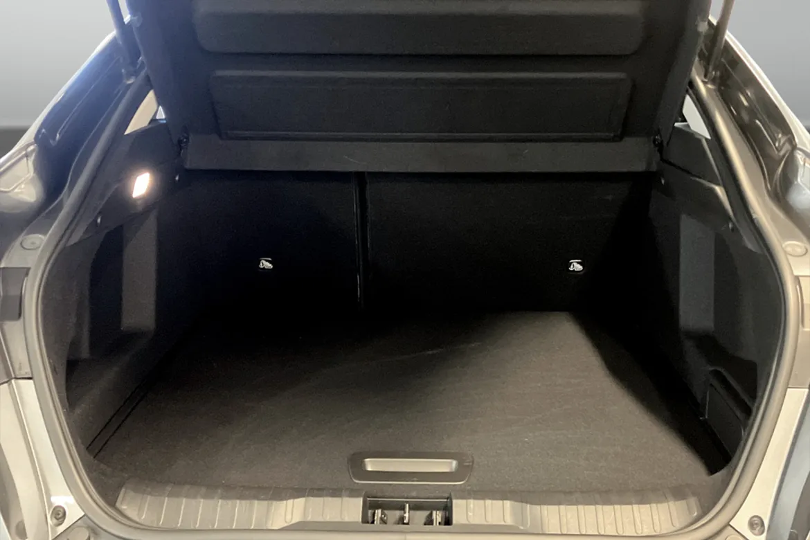 Renault Arkana E-TECH 145