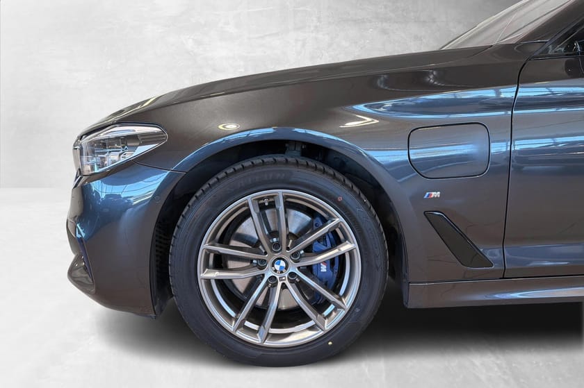 Bilde 5 av BMW 530e iPerformance Sedan M-Sport komfortseter Navi Hifi HUD Takluke