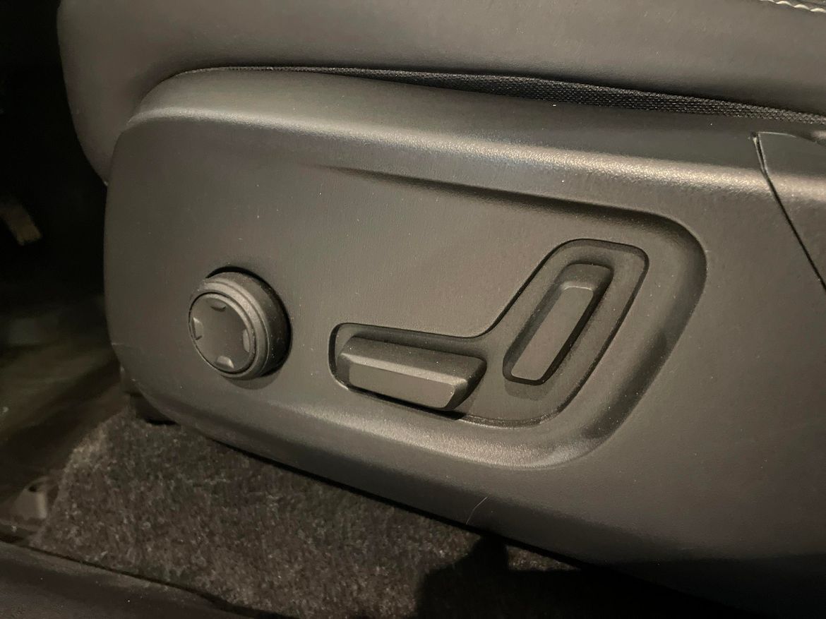 Volvo XC40 2023 - miniatyr 17