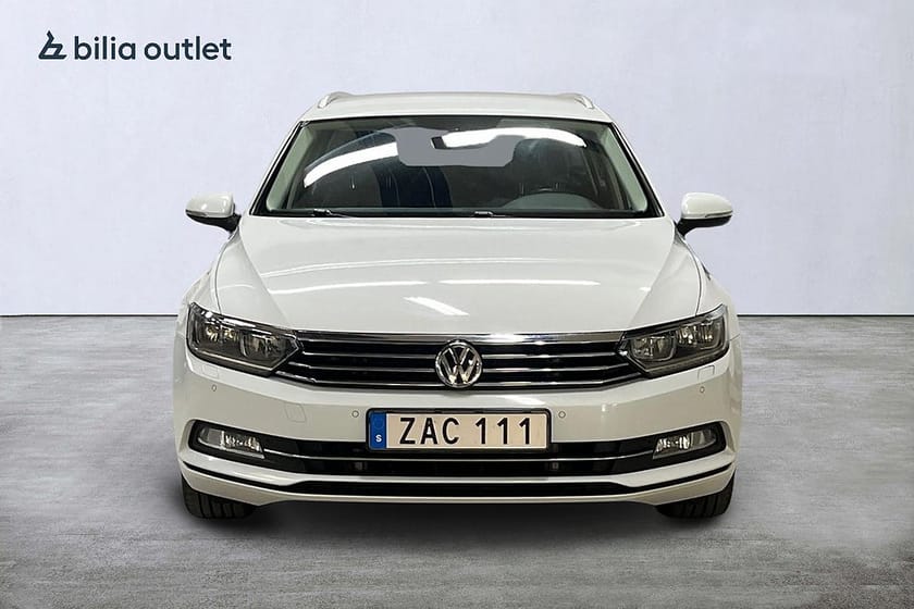 Bild 2 av Volkswagen Passat Sportscombi 1.4 TSI DSG 150hk Cockpit Drag Backkamera