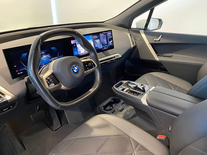 Bild 3 av BMW iX xDrive50 4,95% ränta Keyless Adaptiv Farthållare H/K