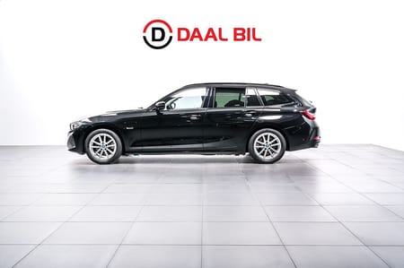 BMW 330e xDrive Touring