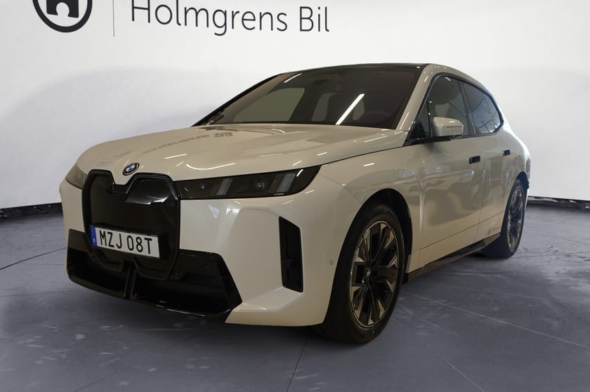 Bild 1 av BMW iX xDrive60 Fully Charged M Sport Pro Ed Drag DA Pro H K