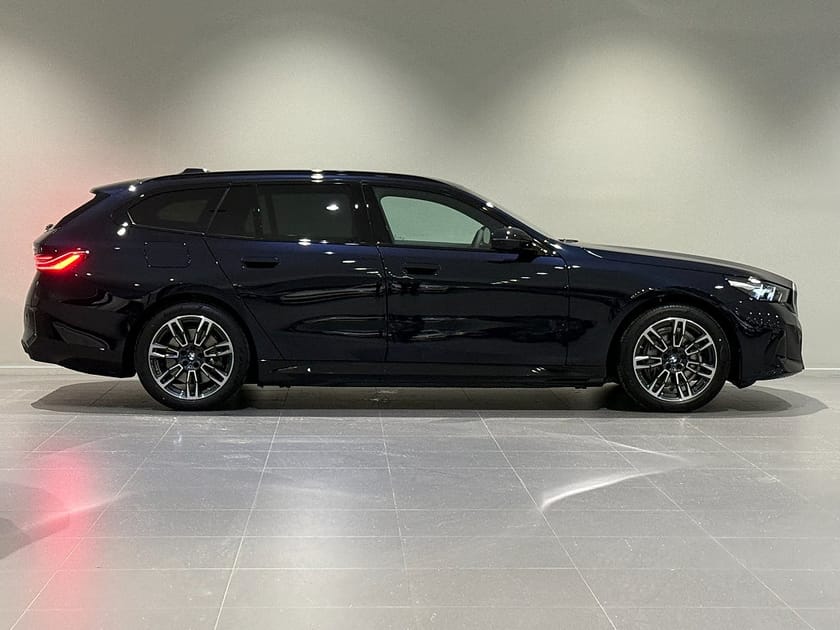 Bild 3 av BMW i5 xDrive40 Touring M Sport LAGERKAMPANJ Drag AdptFartH