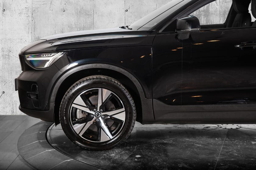 Bilde 5 av Volvo XC40 Recharge Twin motor AWD –Plus - Hengerfeste