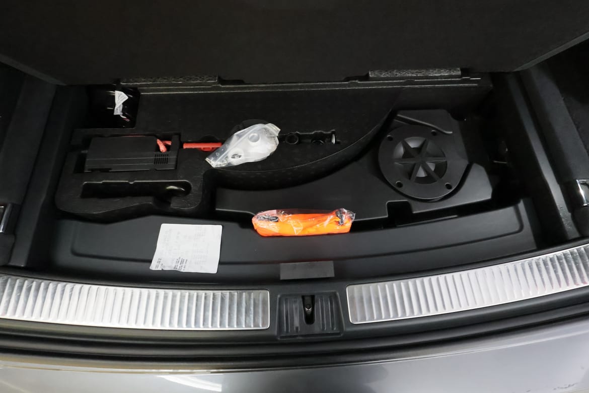 Volkswagen Touareg 2021 - miniatyr 33