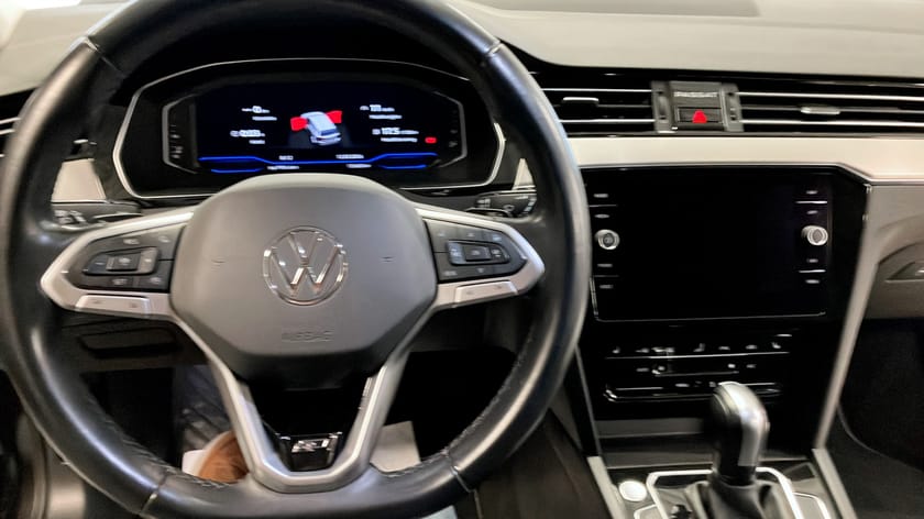 Bild 4 av Volkswagen Passat Sportscombi R-line 4x4 DSG 200hk