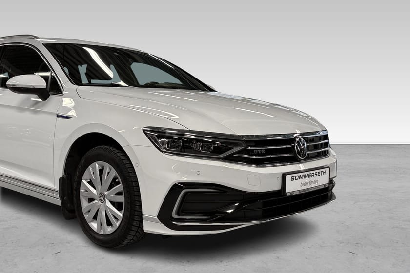 Bilde 2 av Volkswagen Passat Variant GTE LAV KM/Auto/Hybrid/360 kamera/Hengerfeste +++