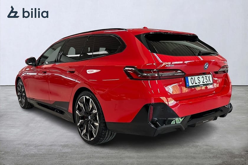 Bild 2 av BMW 550e xDrive Touring 550 M-sport PRO| Business Edt |Individuallack