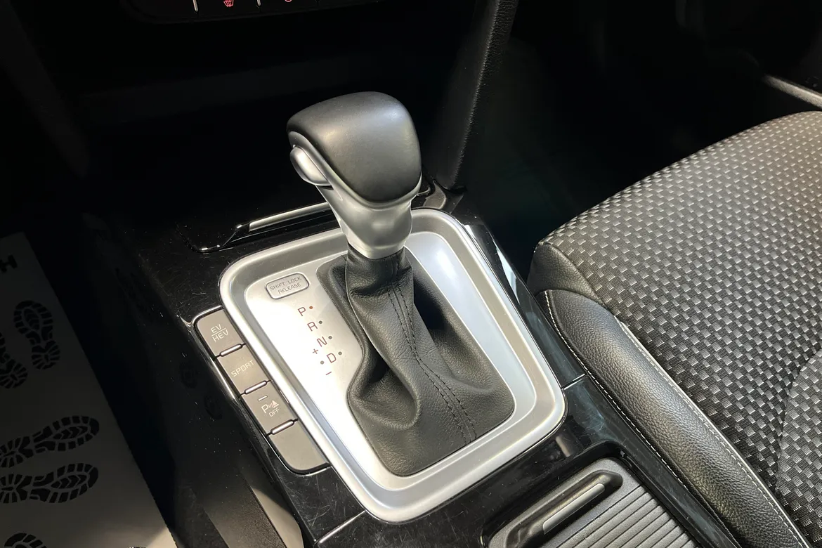 picture of a car
