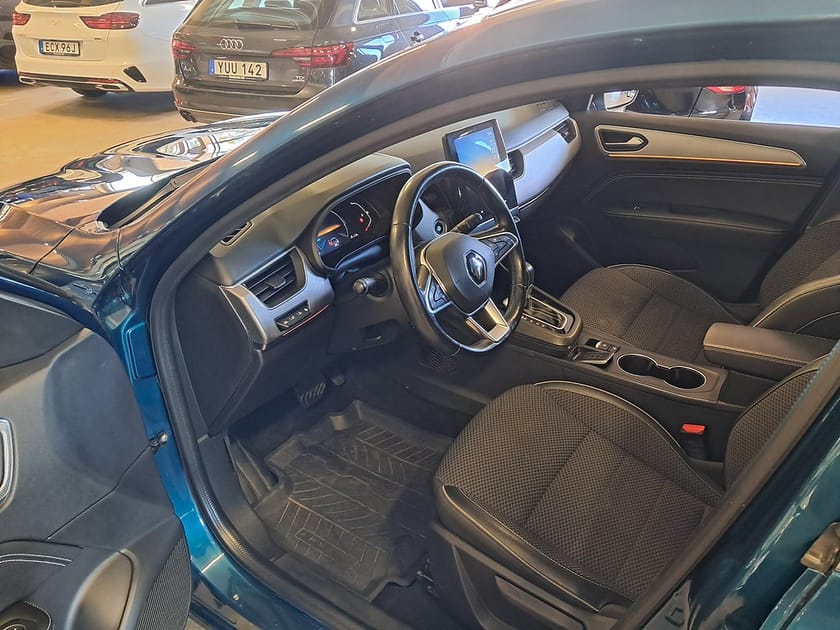 Bild 2 av Renault Arkana E-TECH 145 5dr Intens 1,6 143HK Hybrid Multimode