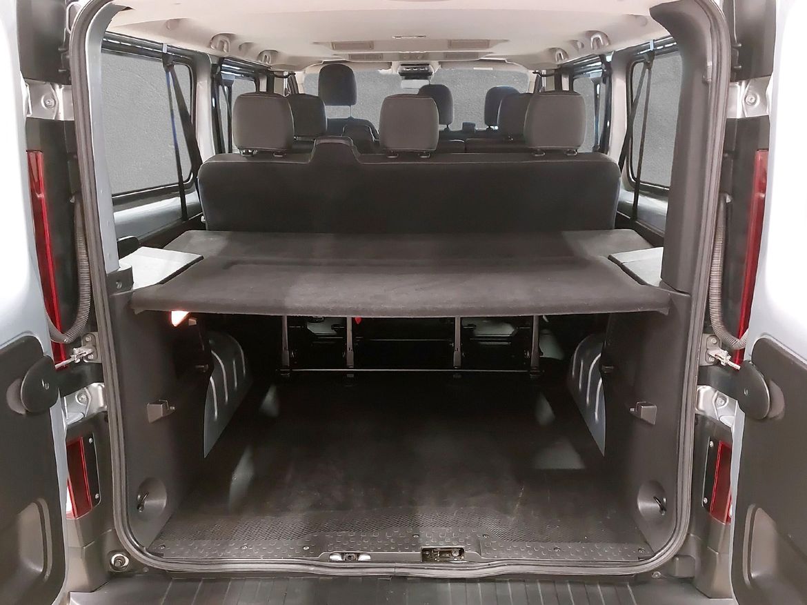 Renault Trafic 2023 - miniatyr 7
