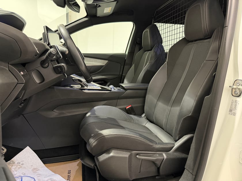 Bilde 5 av Peugeot 5008 Mester GT / 130HK / EBER / KEYLESS / ADAPTIVE CRUISE