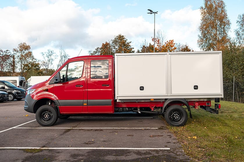 Bild 2 av Mercedes-Benz Sprinter 319 CDI 4x4 Chassi Crew Cab Skåp 6 pl.