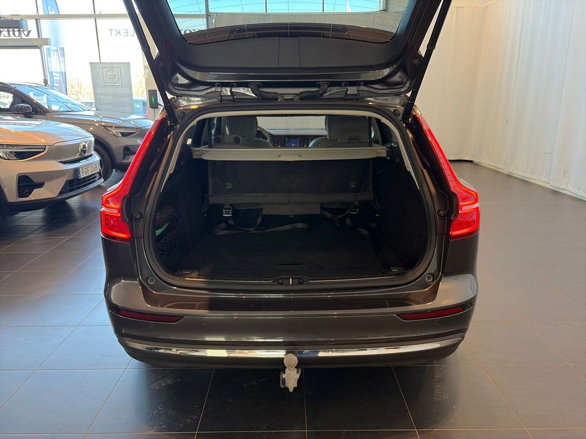 Volvo V60 2023 - miniatyr 6