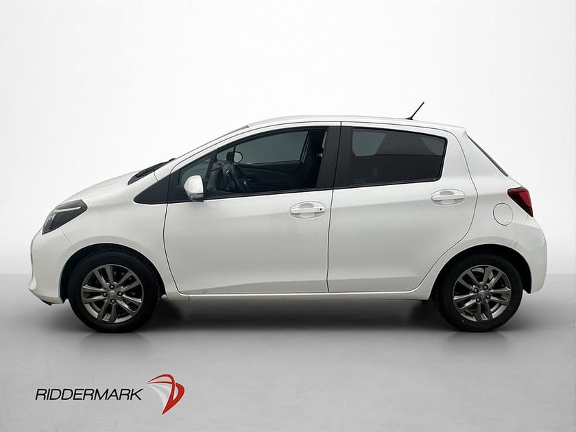 Bild 4 av Toyota Yaris Active Edt Feel 99hk Kamera Bluetooth Sätesvärm