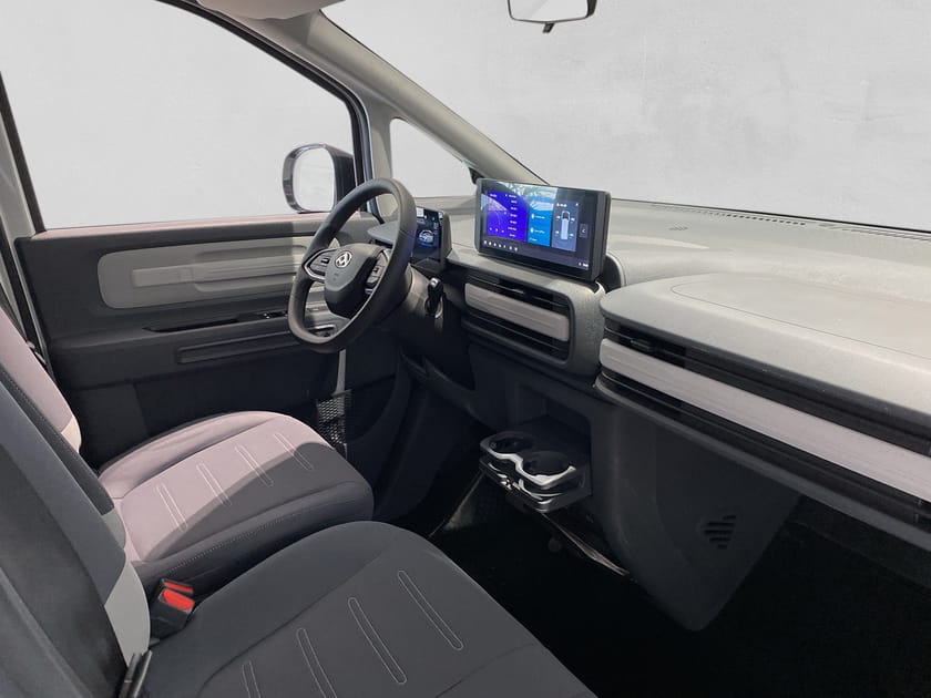 Bild 4 av Maxus e-Deliver 5 L1H1 TECH PLUS 64 kWh 335km DEMO