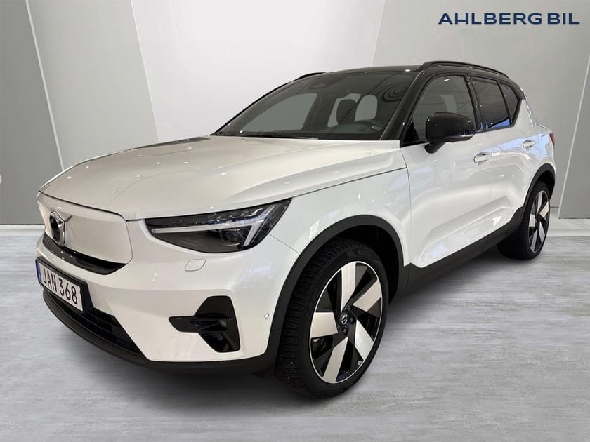Bild 5 av Volvo XC40 Recharge Single Motor Extended Range 🟣 Ultimate, Klimatpaket, Dragkrok Halvautomatisk, Parkeringskamera 360, Panoramaglastak, Google Maps