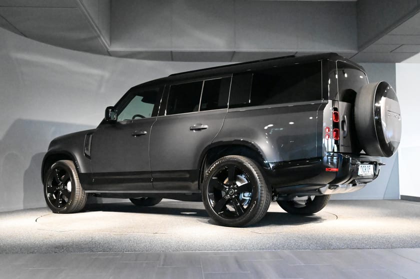 Bild 4 av Land Rover Defender 130 D300 MHEV X-Dynamic SE *Direktleverans*