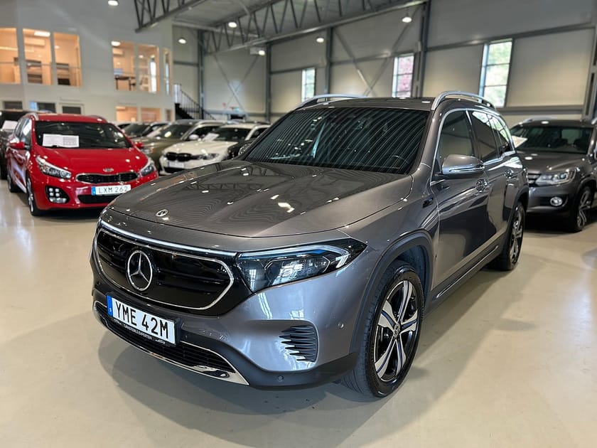 Bild 1 av Mercedes-Benz EQB 300 4MATIC Electric Art Line