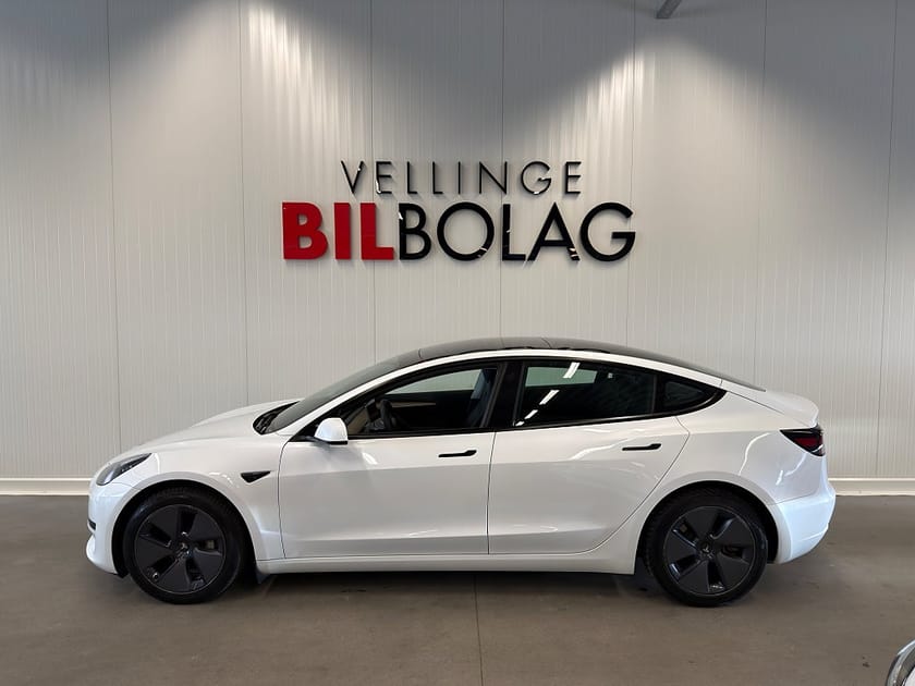 Bild 1 av Tesla Model 3 Standard Range Plus 