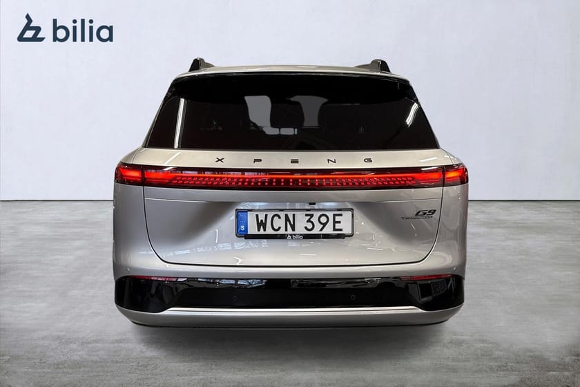 Bild 2 av XPENG G9 Performance AWD | PRISSÄNKT | DRAG | 360-KAMERA | PANO