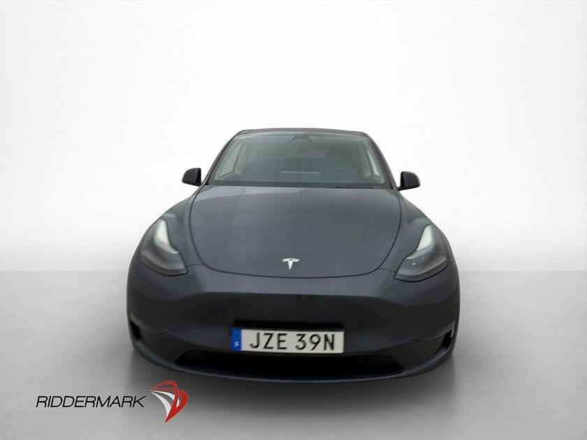 Bild 3 av Tesla Model Y Long Range AWD Svensksåld MOMS Drag