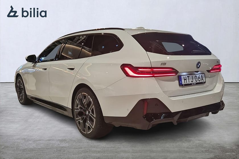 Bild 2 av BMW i5 xDrive40 Touring M Sport Pro/H/K/Adaptiv farthållare