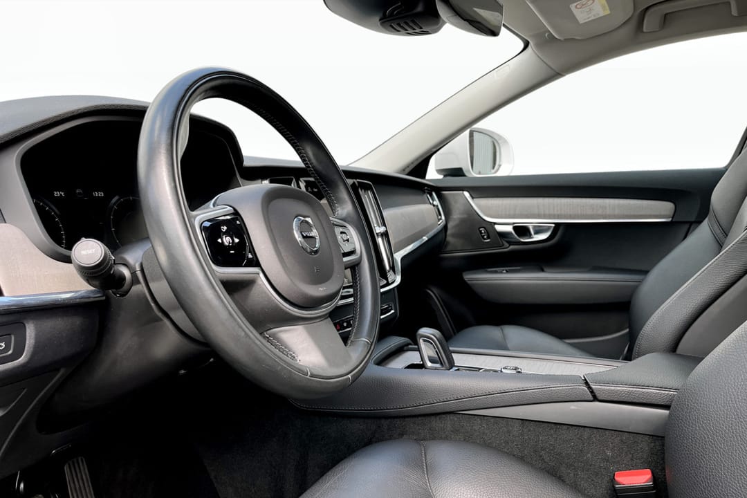 Volvo V90 Cross Country