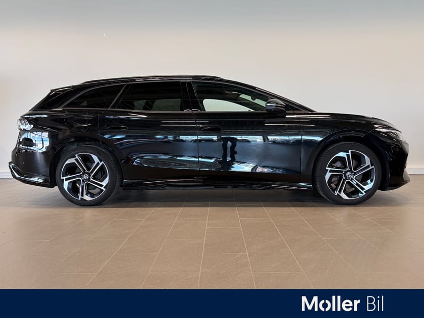 Bilde 2 av Volkswagen ID.7 GTX Tourer Stasjonsvogn 4Motion 86kWh Exclusive