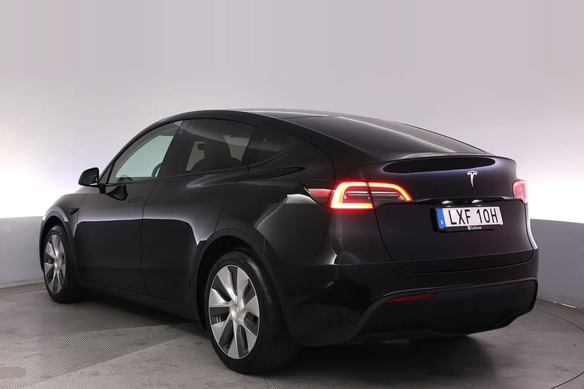 Bild 4 av Tesla Model Y Standard Range RWD Autopilot Panorama