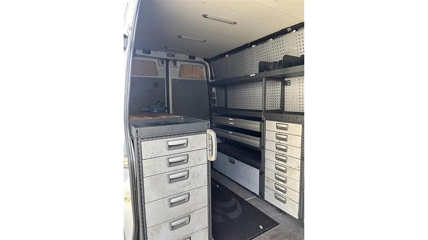Bild 3 av Volkswagen Crafter L2H2 Drag V-inredd Cargopaket Truckerpkt