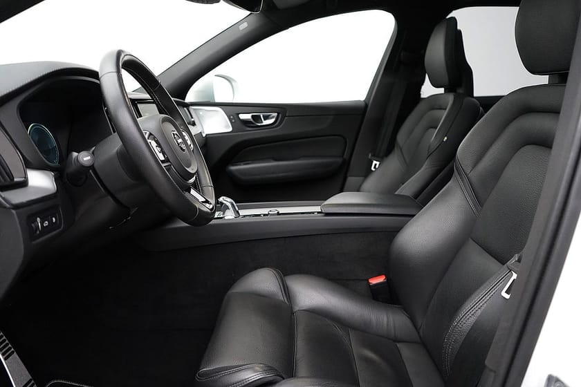 Bild 5 av Volvo XC60 T8 TwEn AWD / R-Design / B&W / Pano