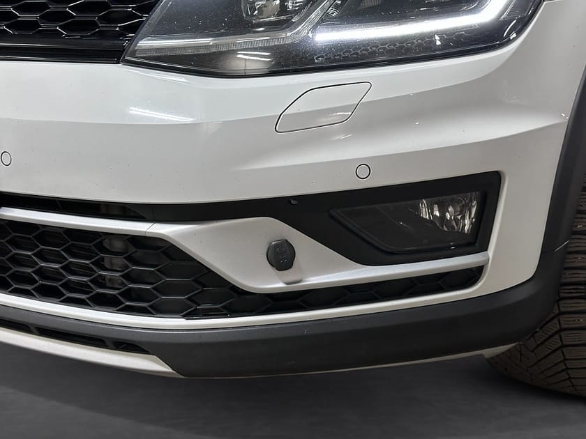 Bild 2 av Volkswagen Golf Alltrack 2.0 TDI|DPF|4MOTION|ALLTRACK|KAMERA|CARPLAY|DRAG|FARTH