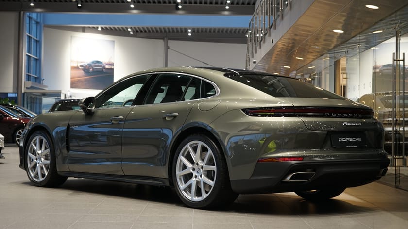 Bild 2 av Porsche Panamera 4 E-Hybrid 