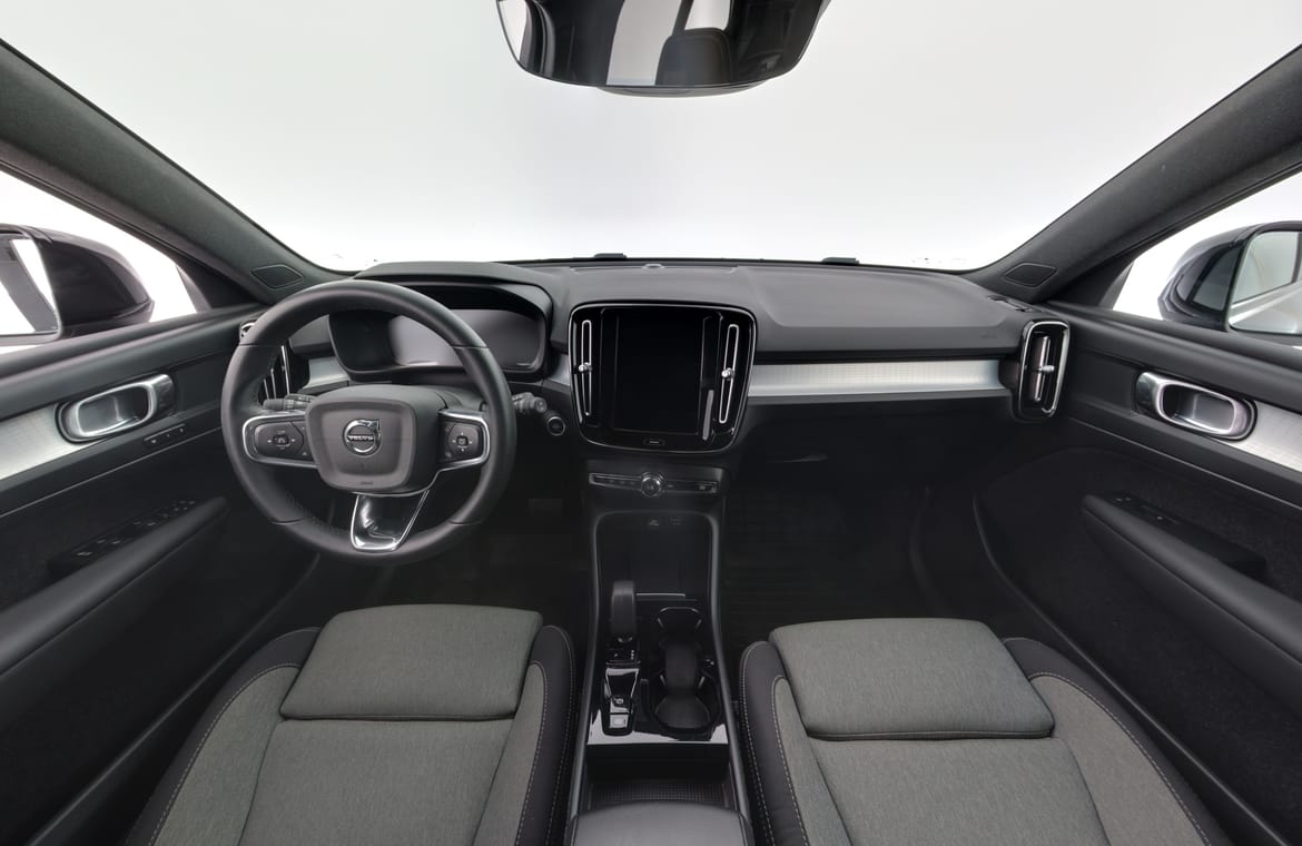 Volvo XC40 2023 - miniatyr 7