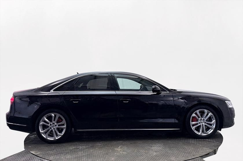 Bild 5 av Audi A8 3.0 TDI Quattro Drag Luftfjädr Läder Nav Kamera BOSE
