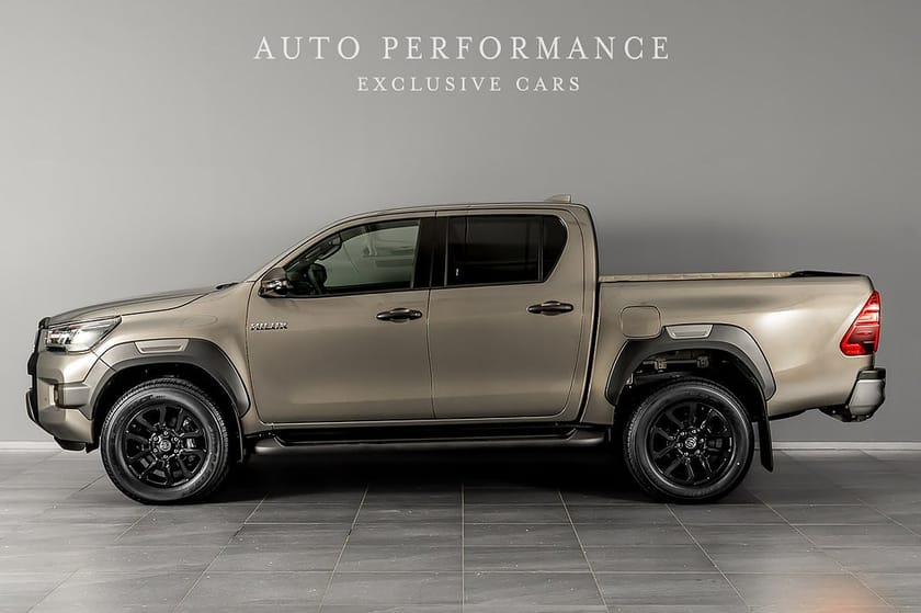 Bild 3 av Toyota Hilux Dubbelhytt Invincible Doublecab Dragkrok Facelift / Hemleverans /