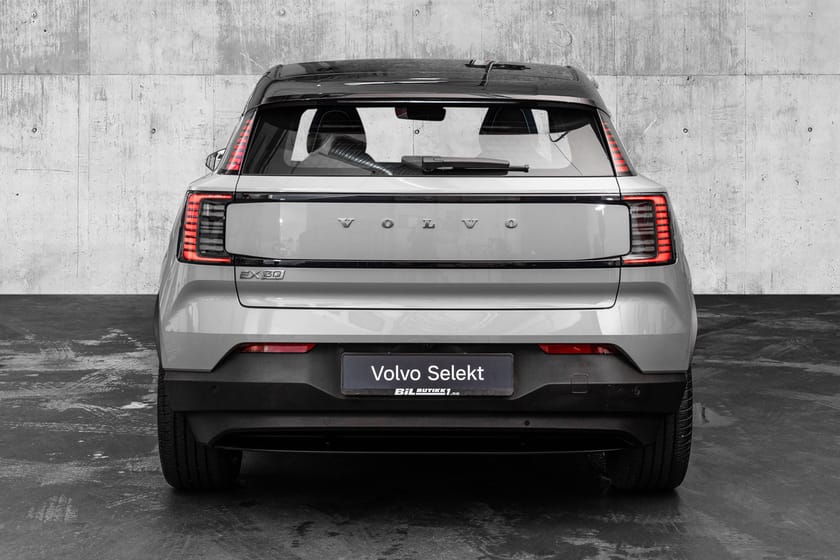 Bilde 5 av Volvo EX30 Twin Motor Performance AWD Plus - H&K lydanlegg/Varmepumpe/Ryggekamera