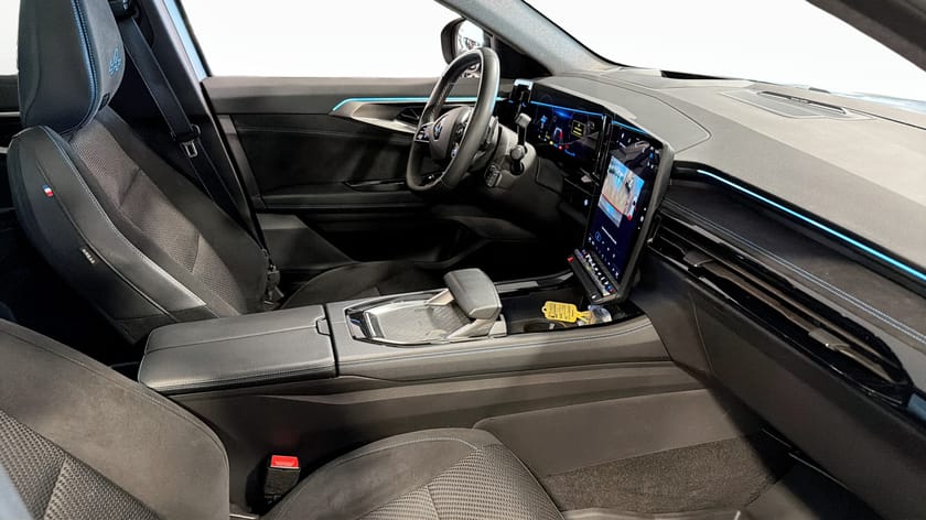 Bild 3 av Renault Austral E-TECH Iconic full hybrid Esprit Alpine