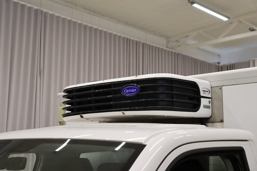 Bild 2 av Volkswagen Transporter Chassi Cab 102HK Kylbil Kåpa Värmare Moms