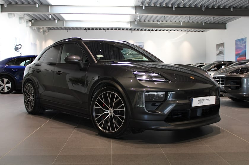 Bild 1 av Porsche Macan 4S Electric Moms