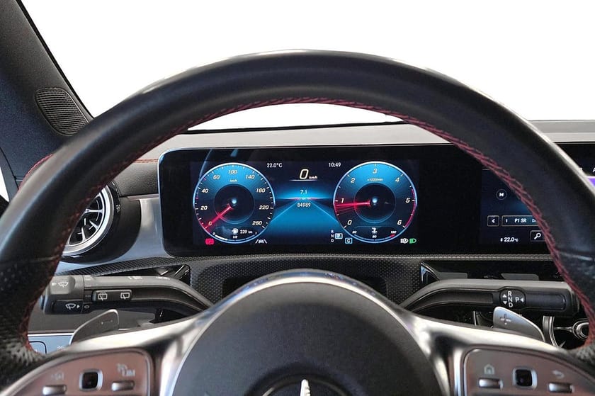 Bild 5 av Mercedes-Benz CLA 200 d 4MATIC Shooting Brake Break Distronic Keyless