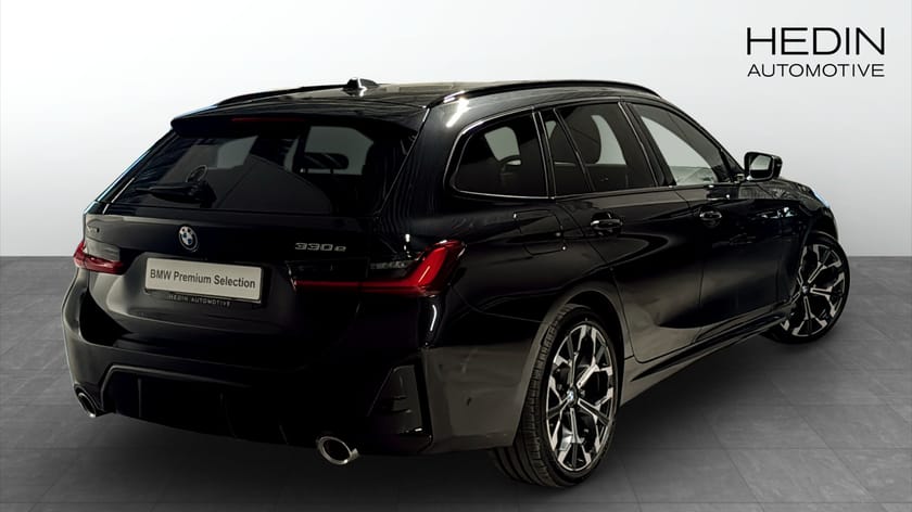 Bild 2 av BMW 330e xDrive Touring M-sport / Hifi / Drag