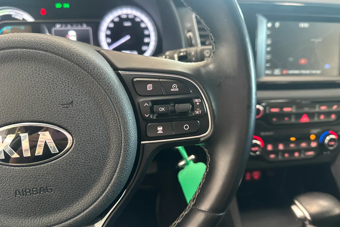 picture of a car