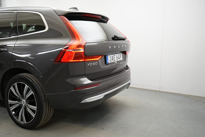 Bild 3 av Volvo XC60 Recharge T6 Core Edition, HarmanKardon PremiumSound, Taklucka, Navigation, Dragkrok
