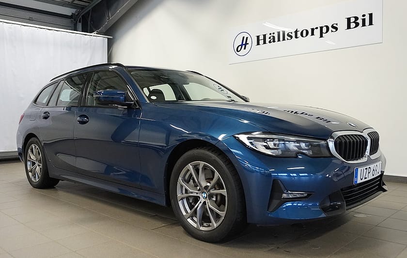 Bild 1 av BMW 330e Touring AUTO Sport line/CARPLAY/LÅGA MIL/HEAD UPP/NAVI